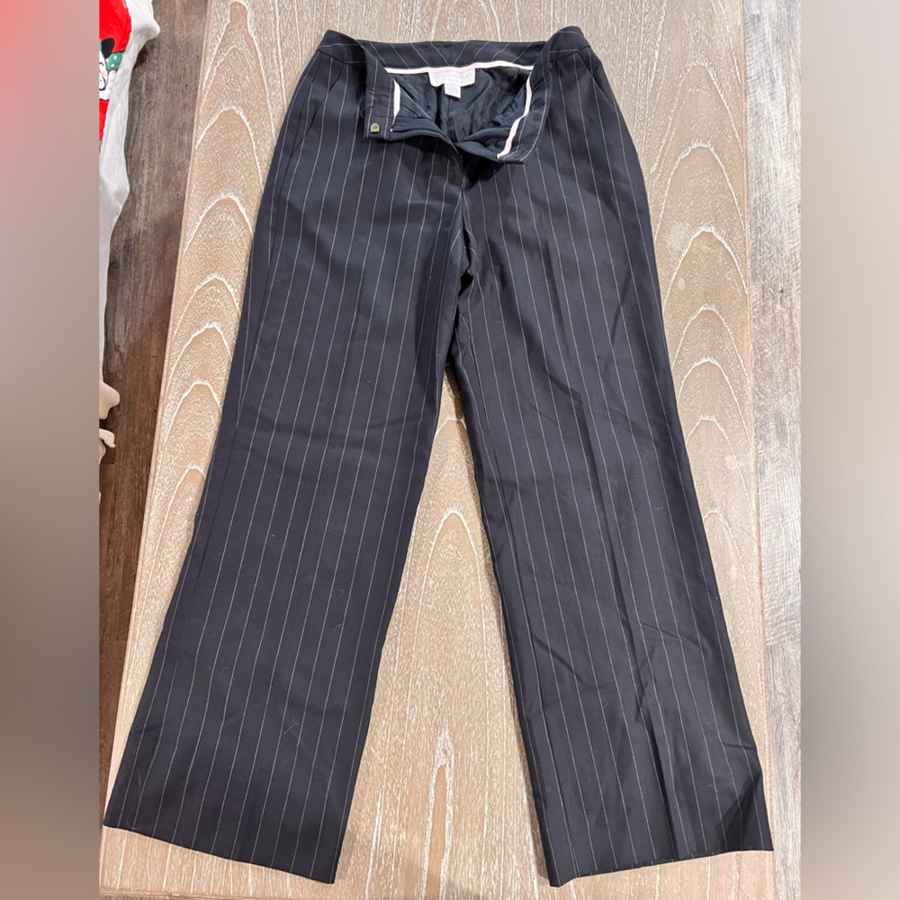 Petite Sophisticate Sz 4 Black & Pink Striped Stretch Slacks